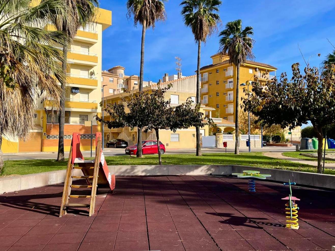 Playa De Miramar - 3 Min Walk To The Beach, Family-Friendly, Near Gandia Ngoại thất bức ảnh